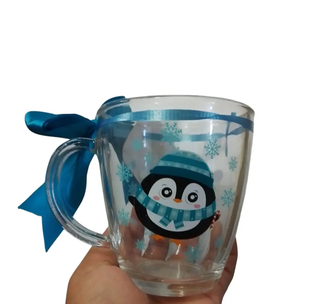 TAZA NAVIDEÑA PINGUINO